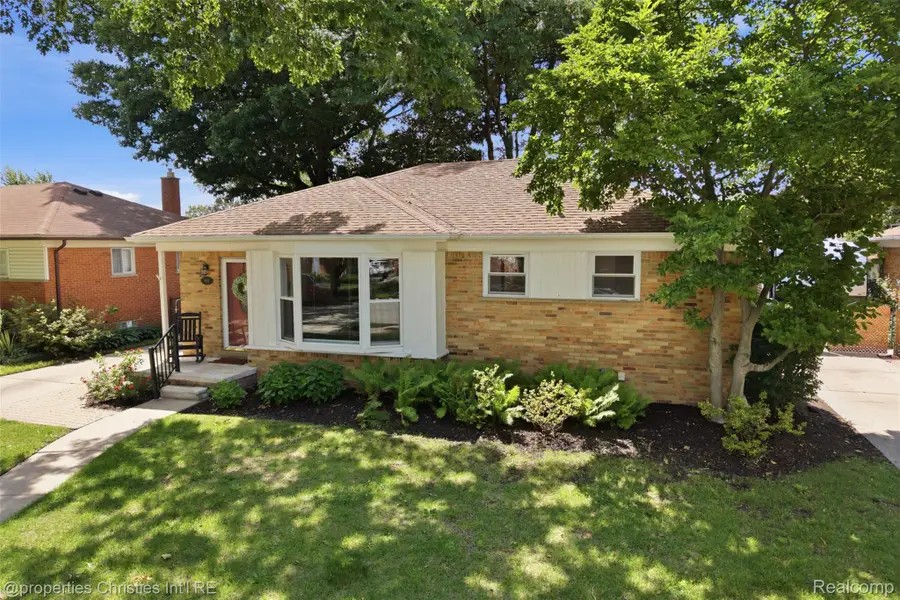 9001 Perrin Street, Livonia, MI 48150 - #3