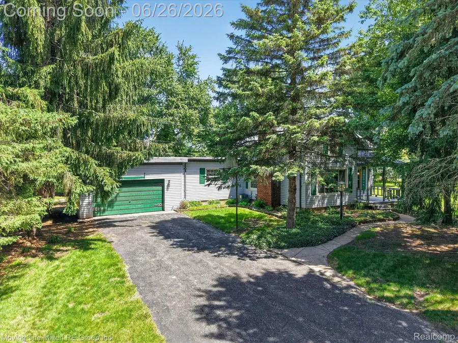 46800 W 11 Mile Road, Novi, MI 48374 - #2