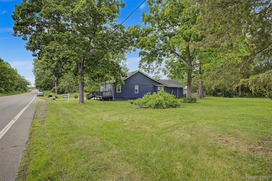 3004 Vreeland Road, Trenton, MI 48183 - #3