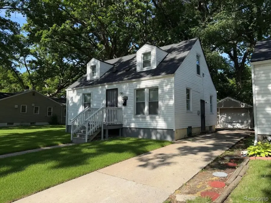 19492 Biltmore Street, Detroit, MI 48235 - #2