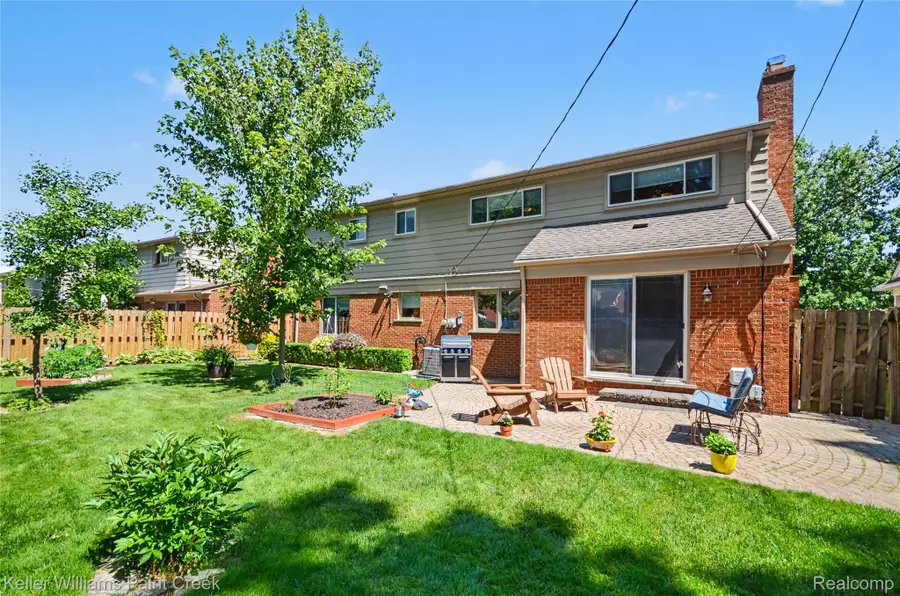 1437 Blairmoor Court, Grosse Pointe Woods, MI 48236 - #2