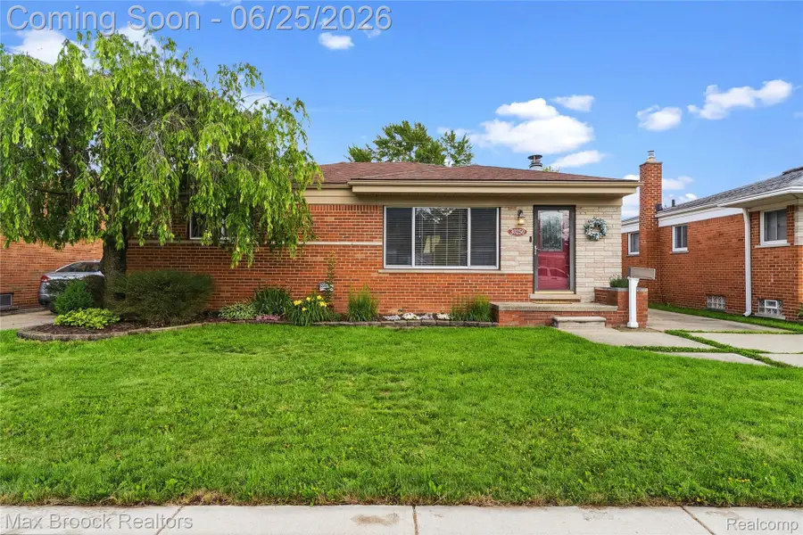 30250 Longfellow Avenue, Madison Heights, MI 48071 - #2