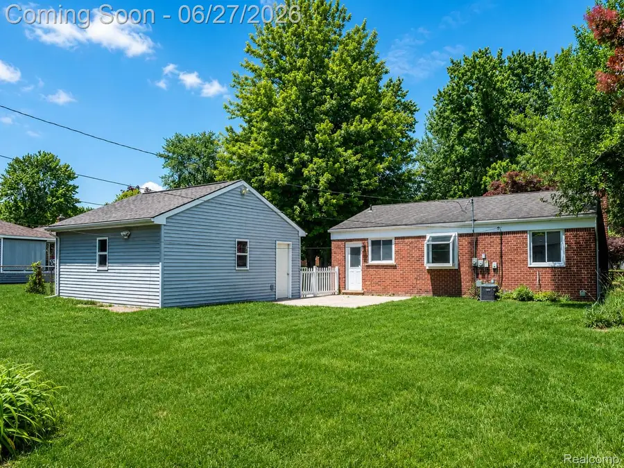 221 Reitman Court, Rochester Hills, MI 48307 - #2
