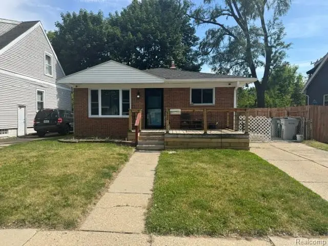1530 E Evelyn Avenue, Hazel Park, MI 48030 - #1