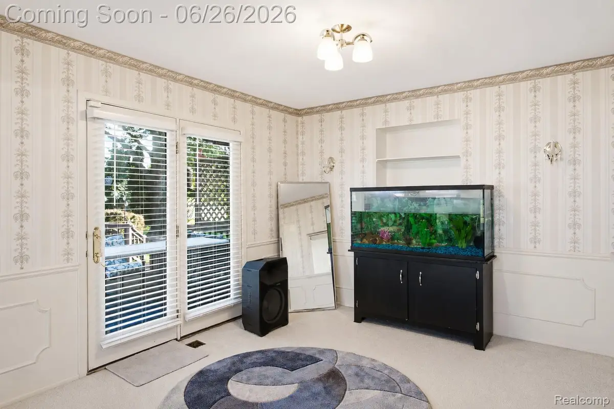 11606 Meadow Lane Drive, Warren, MI 48093 - #1