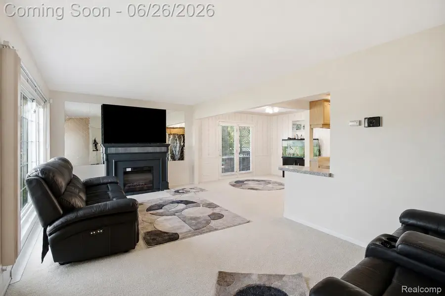 11606 Meadow Lane Drive, Warren, MI 48093 - #2
