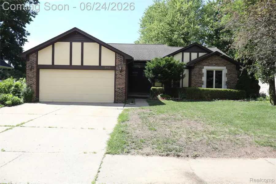 2800 Ranieri Drive, Troy, MI 48085 - #2