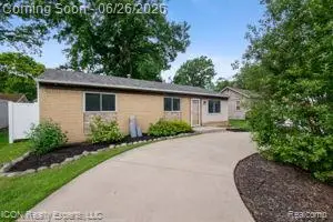 33515 Colfax Drive, FarmingtonHills, MI 48335