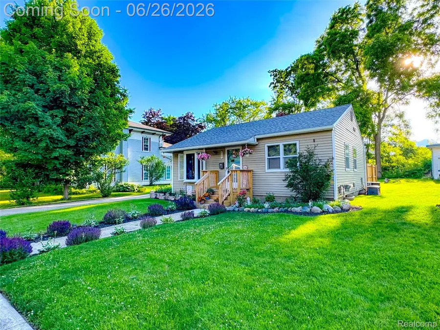 610 N Barnard Street, Howell, MI 48843 - #2