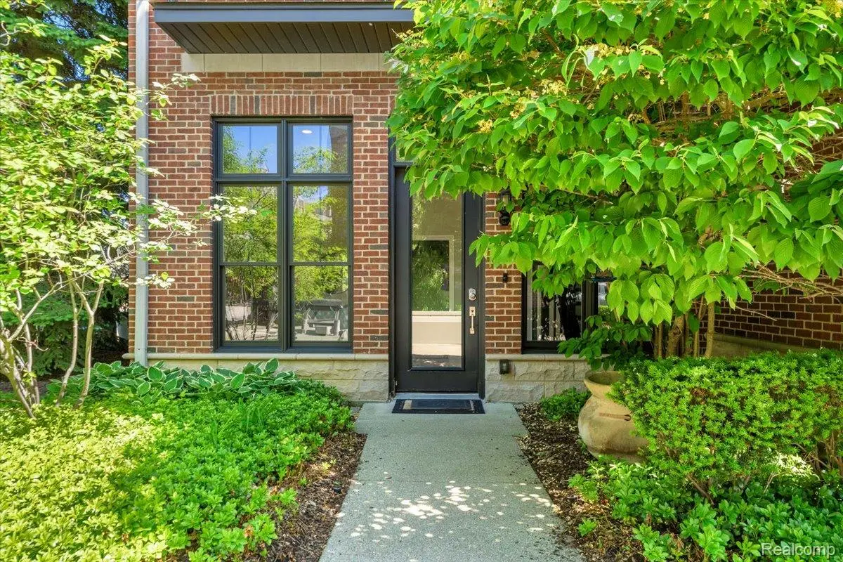 2280 Attard, Birmingham, MI 48009 - #1