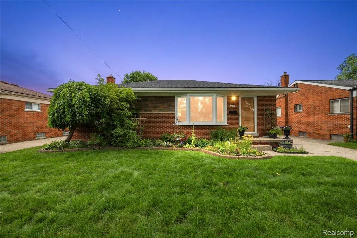 1271 Beaupre Avenue, Madison Heights, MI 48071 - #1