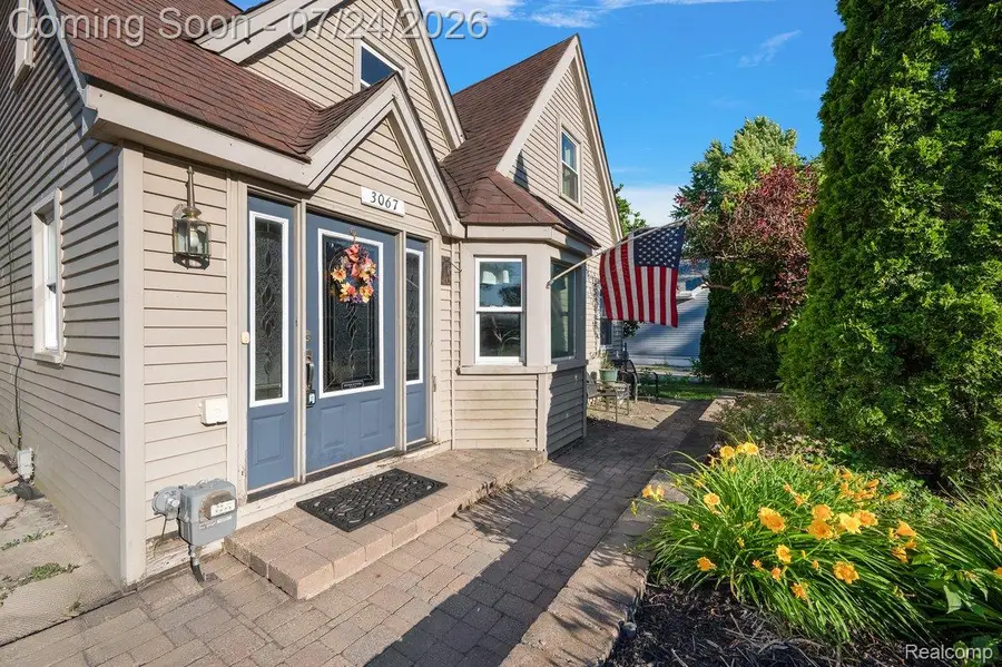 3067 Avalon Road, Rochester Hills, MI 48309 - #2
