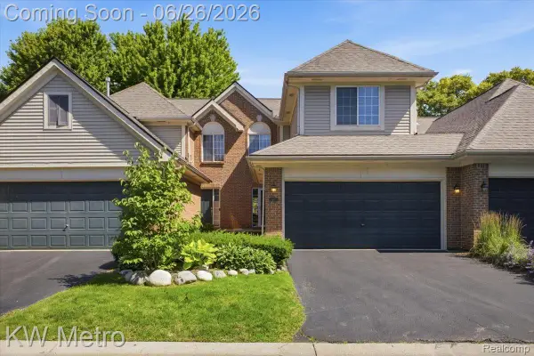 517 Macwilliams Lane, RoyalOak, MI 48067