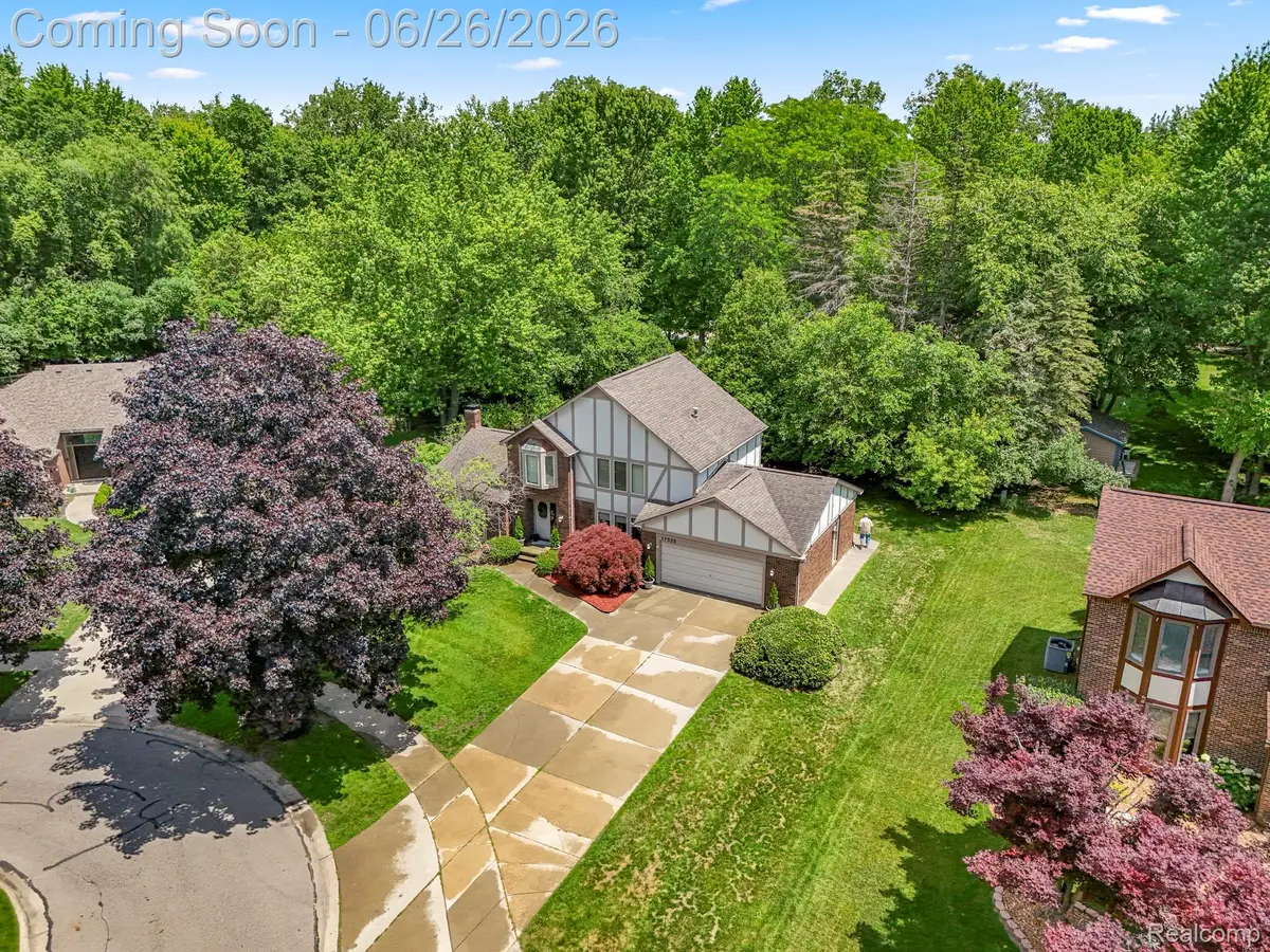 17520 Laurel Drive, Livonia, MI 48152 - #1