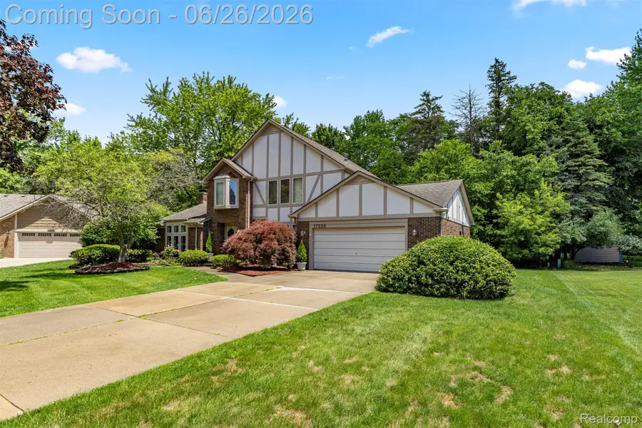 17520 Laurel Drive, Livonia, MI 48152 - #3
