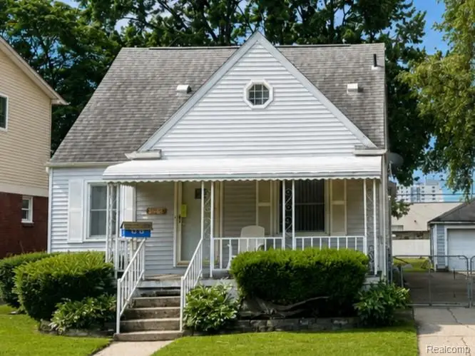 8056 Central, Center Line, MI 48015 - #1