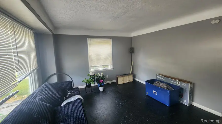 18480 Evergreen Road, Detroit, MI 48219 - #2