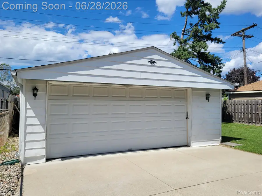 22246 Champaign Street, Taylor, MI 48180 - #2