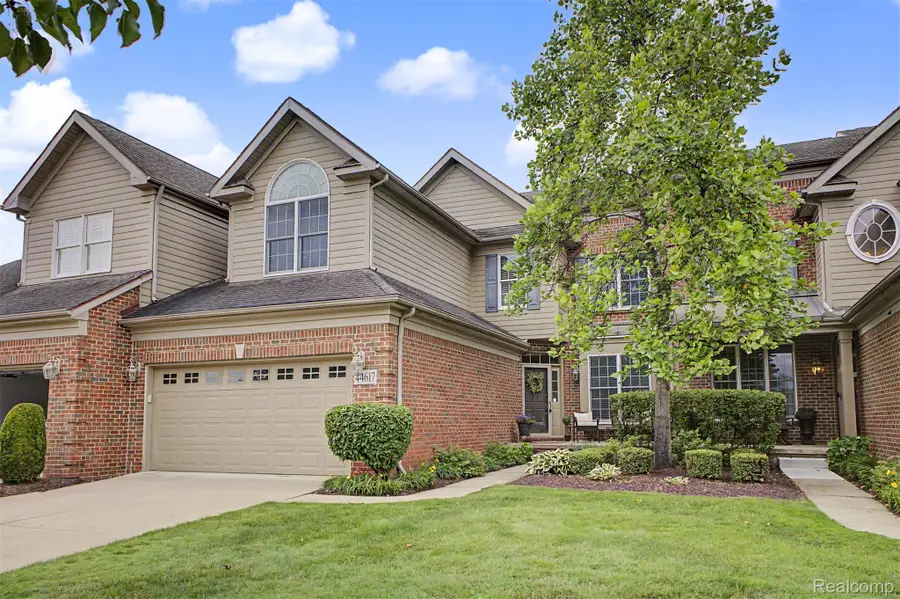 44617 Broadmoor Circle N, Northville, MI 48168 - #2