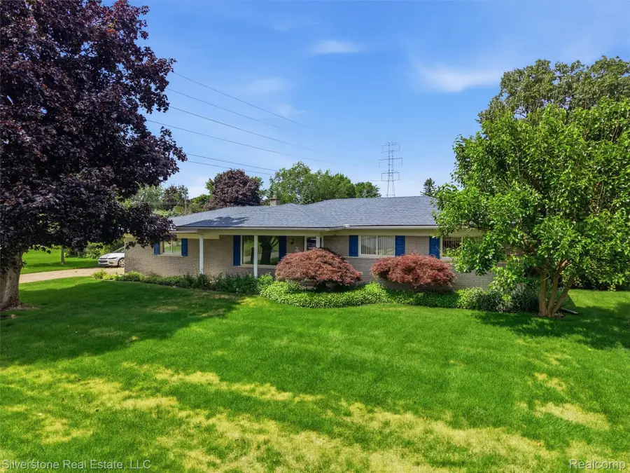 50628 Linda Lane, Utica, MI 48317 - #2