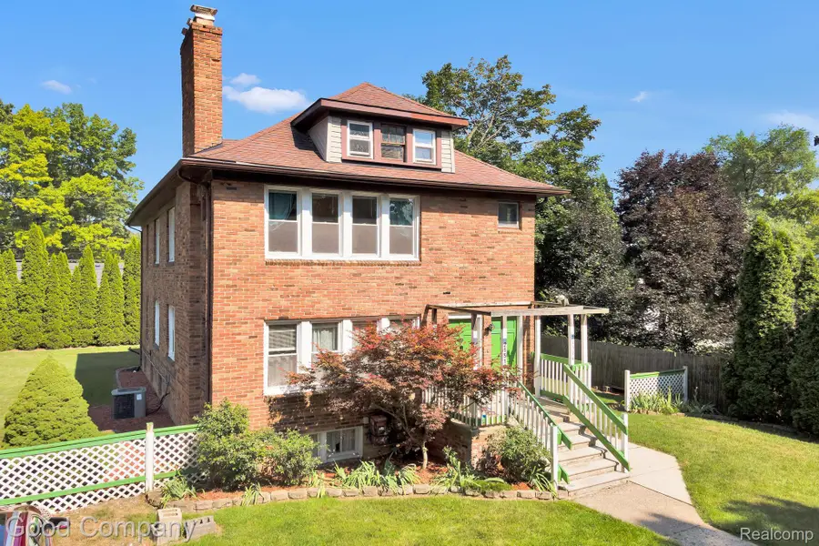 21516 Oxford Avenue, Farmington, MI 48336 - #2