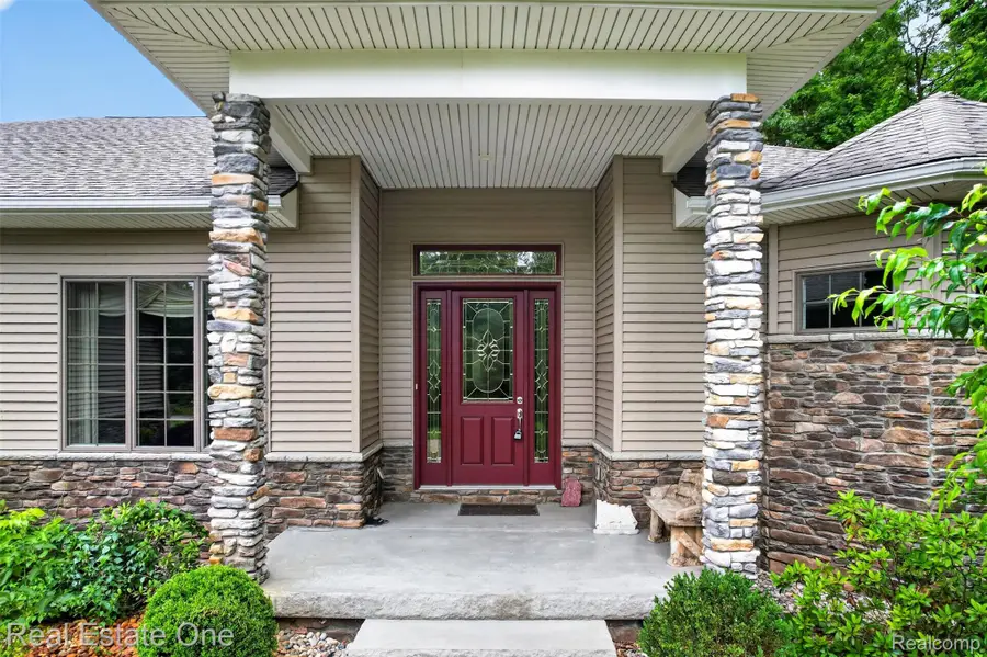 1161 Oakwood Road, Ortonville, MI 48462 - #3