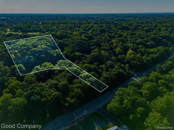4575 Orion Road, Oakland, MI 48307