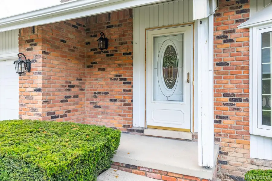 42352 Park Ridge Road, Novi, MI 48375 - #2