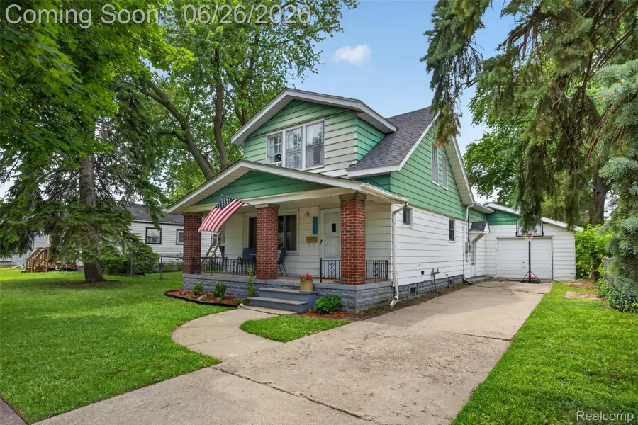 22865 Heussner Avenue, Warren, MI 48089 - #2