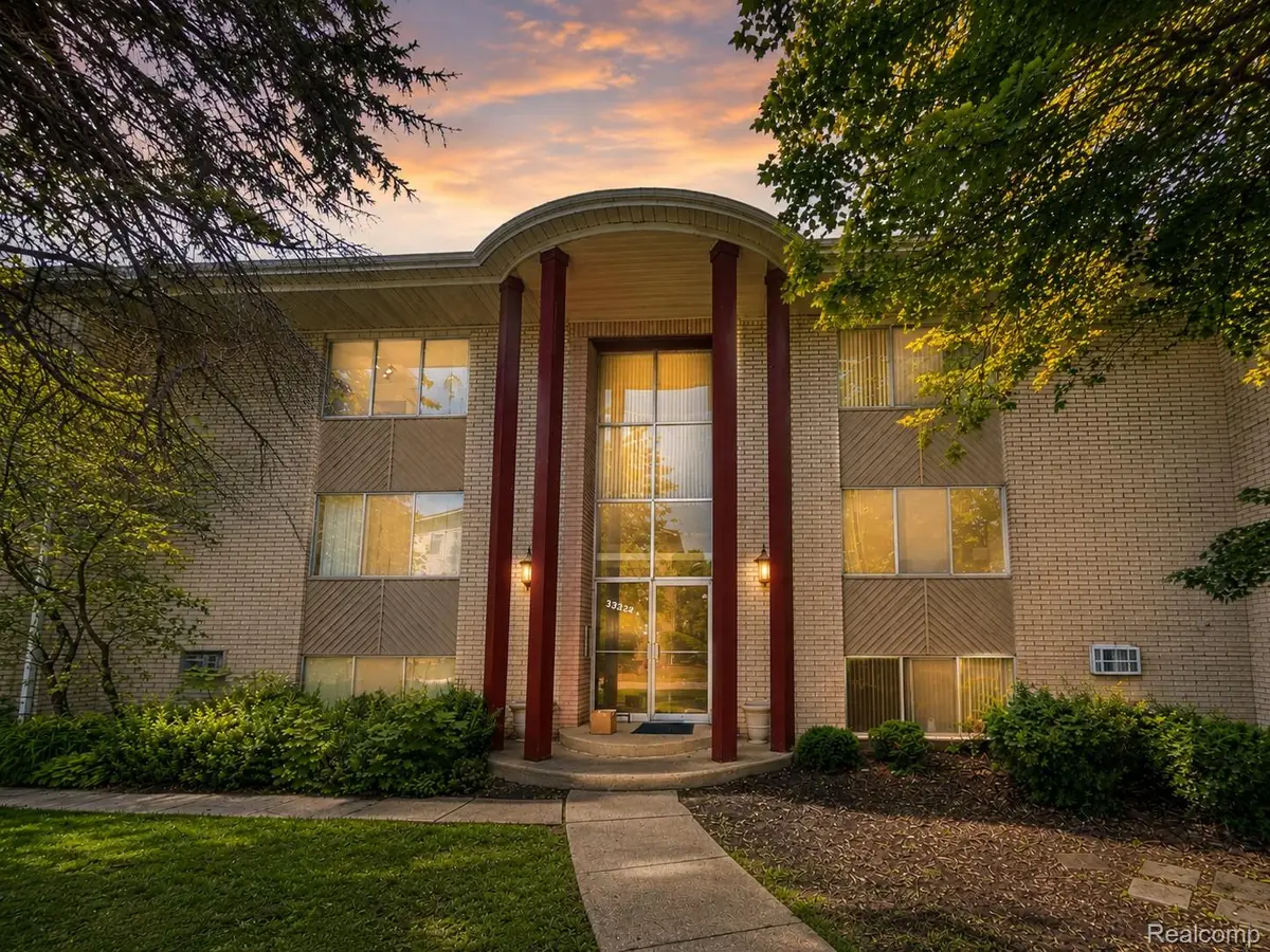 33234 Kingslane Court #5, Farmington, MI 48336 - #1