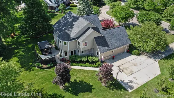 24899 Nottingham Drive, Novi, MI 48374