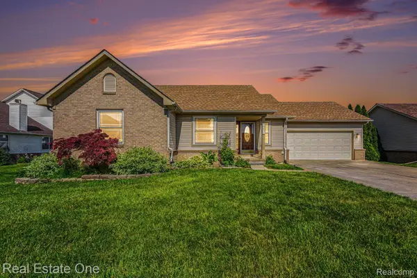 13941 Perry Place Court, Riverview, MI 48193