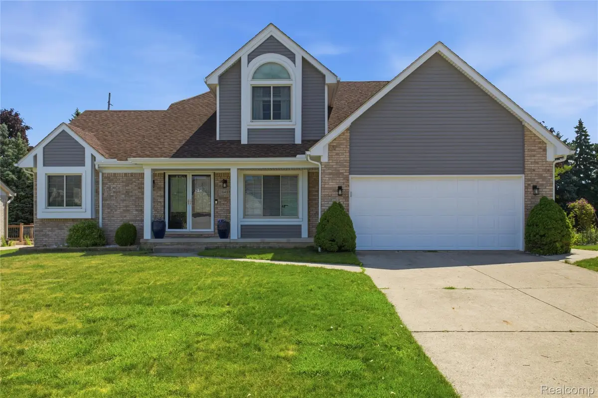 18488 Manor Lane, Livonia, MI 48152 - #1