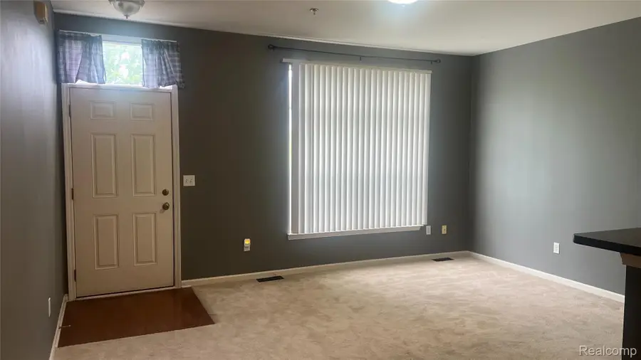 14303 Vauxhall Drive #120, Sterling Heights, MI 48313 - #2