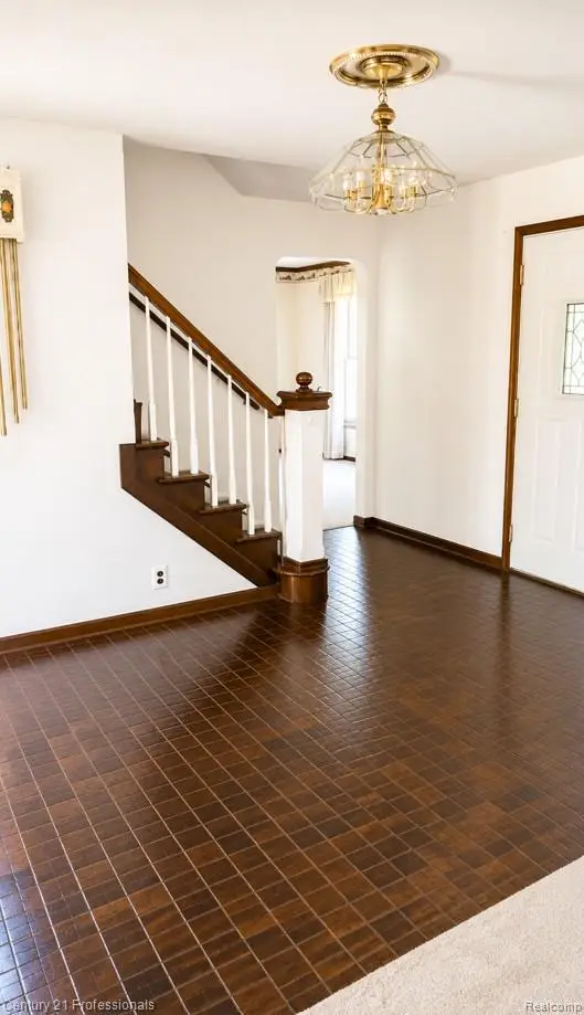 6075 Quaker Lane, Washington, MI 48094 - #2