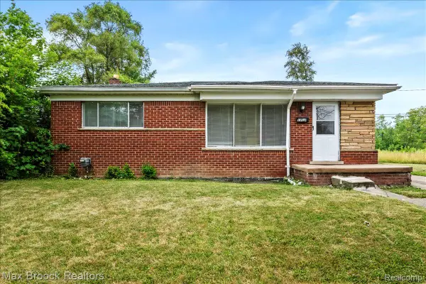 1913 Basil Lane, Flint, MI 48504