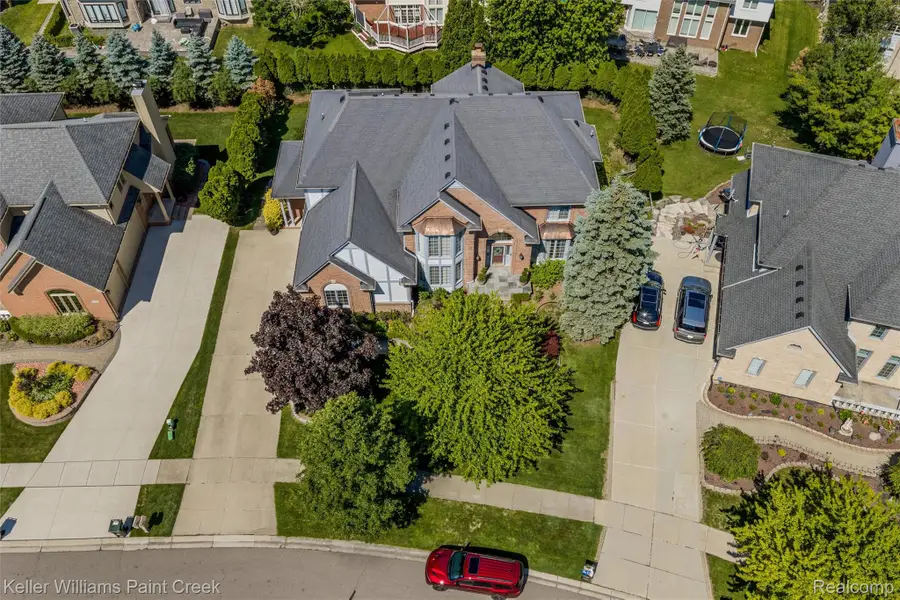 2036 Hickory Trail Drive, Rochester Hills, MI 48309 - #2