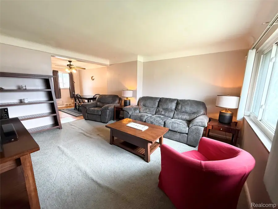 11012 Middlebelt Road, Livonia, MI 48150 - #3
