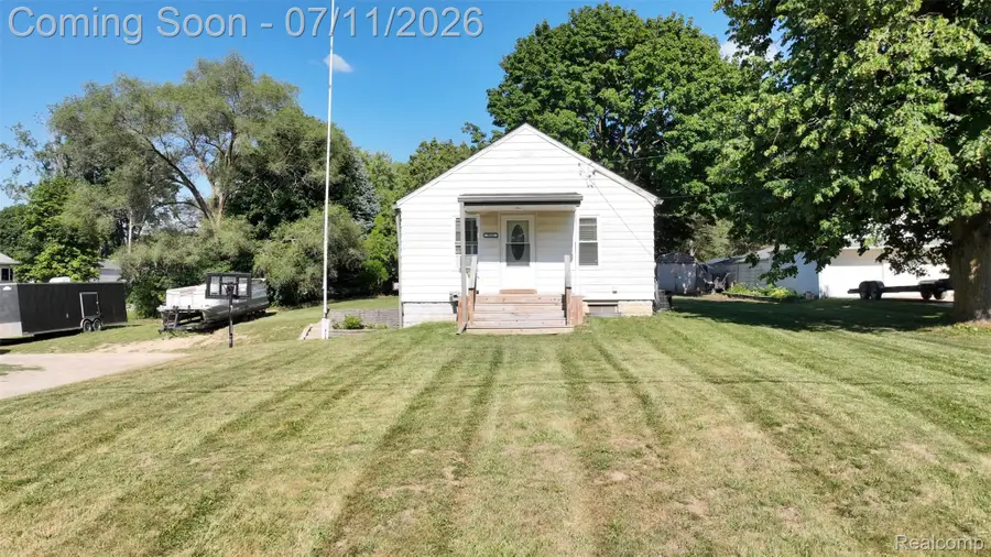 3042 Egleston Avenue, Flint, MI 48506 - #2