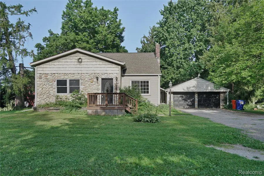 2476 Vandekarr Road, Owosso, MI 48867 - #2