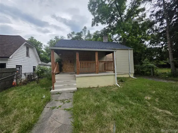 16754 W Parkway Street, Detroit, MI 48219
