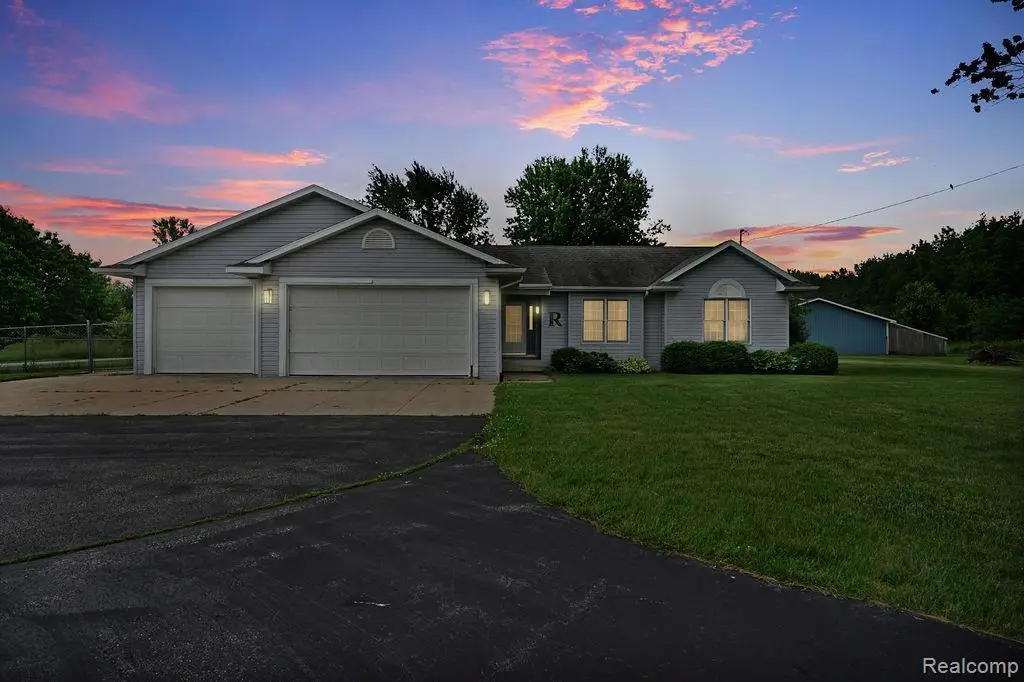 3334 E Freeland Road, Freeland, MI 48623 - #1