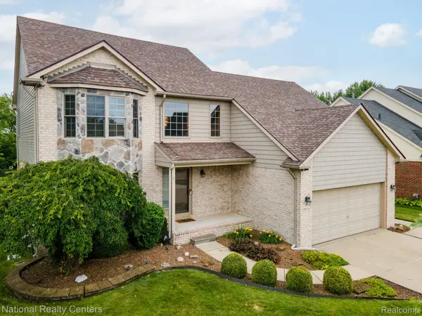 48634 Lafayette Drive, Macomb, MI 48044
