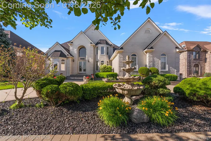 12984 Azure Drive, Utica, MI 48315 - #3