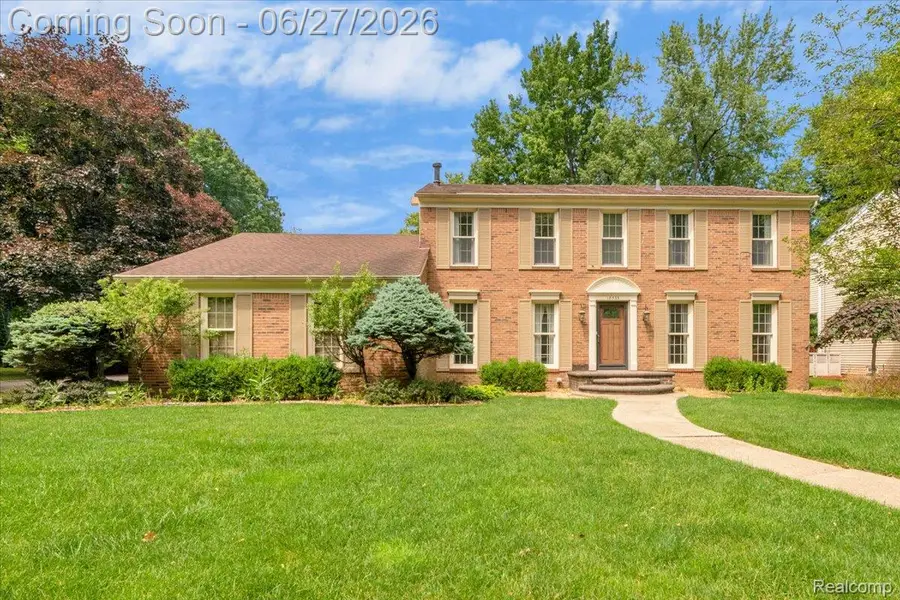 18535 Mayfield Street, Livonia, MI 48152 - #2