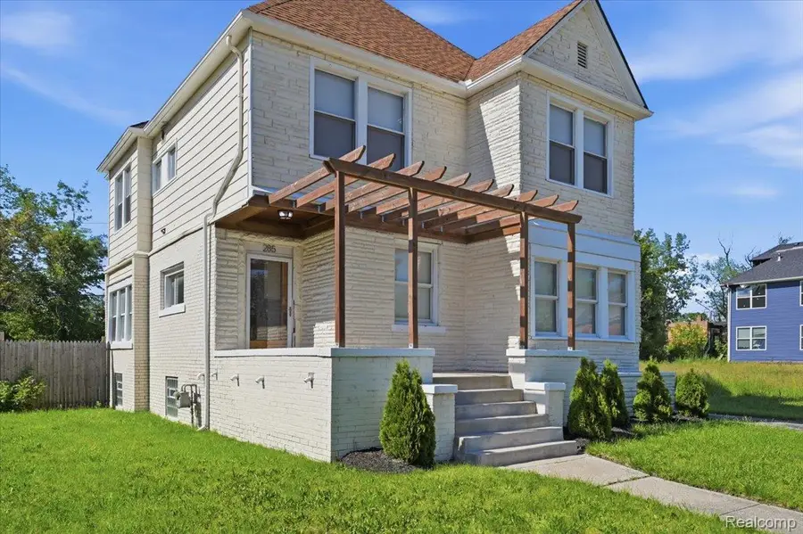 285 Owen Street, Detroit, MI 48202 - #2