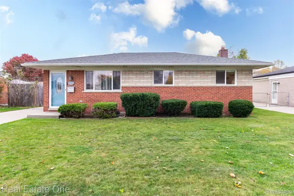 27302 Pleasant Drive, Warren, MI 48088