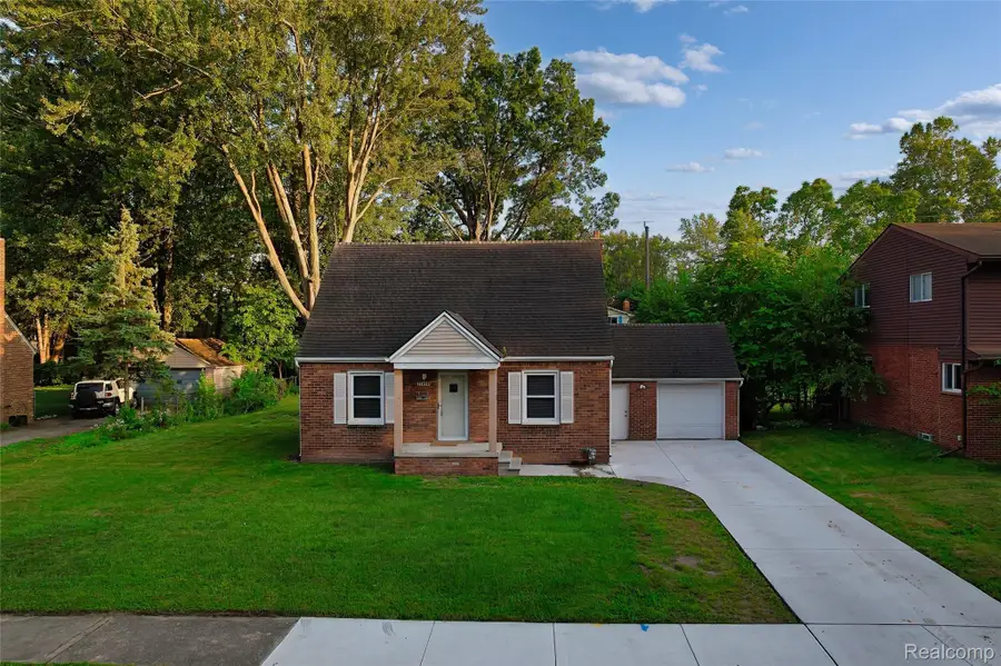 31979 Kathryn Street, Garden City, MI 48135 - #3