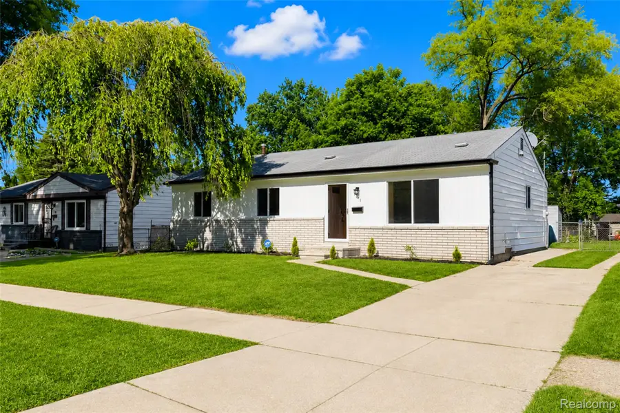 201 Cardwell Street, Inkster, MI 48141 - #3