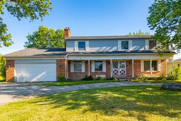 16650 Walcliff Drive, ClintonTownship, MI 48035